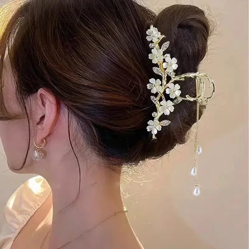 Sweet Flower Pearl Tassel Hair Claw - Elegant & Delicate Design